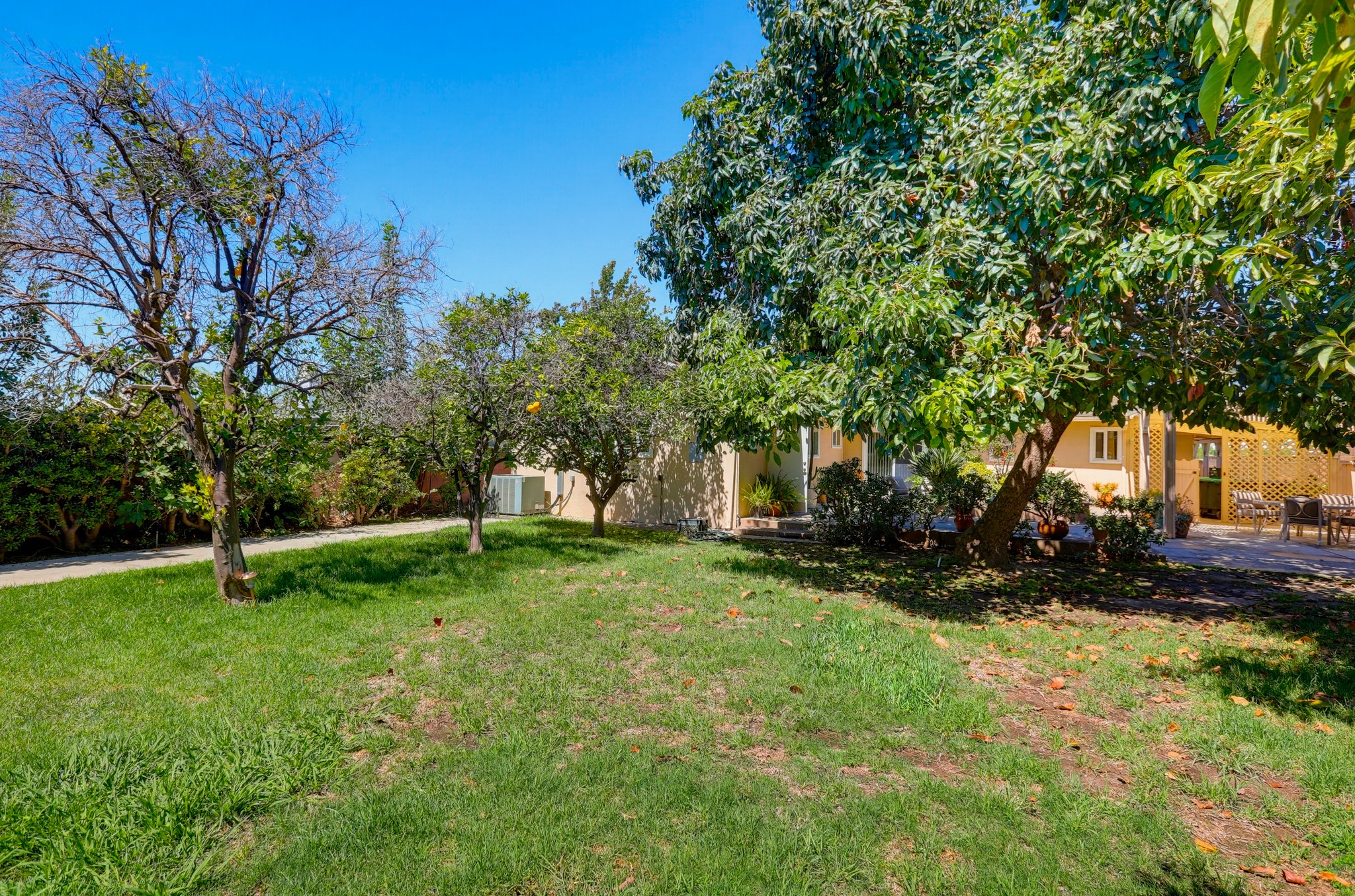 Virtual tour photo 66 of 73 for 1924 W Willow Ave