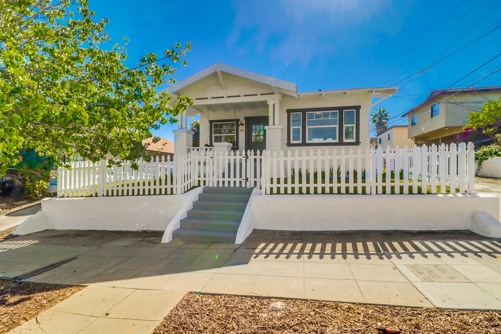 Virtual tour photo 4 of 44 for 1925 Madison Ave