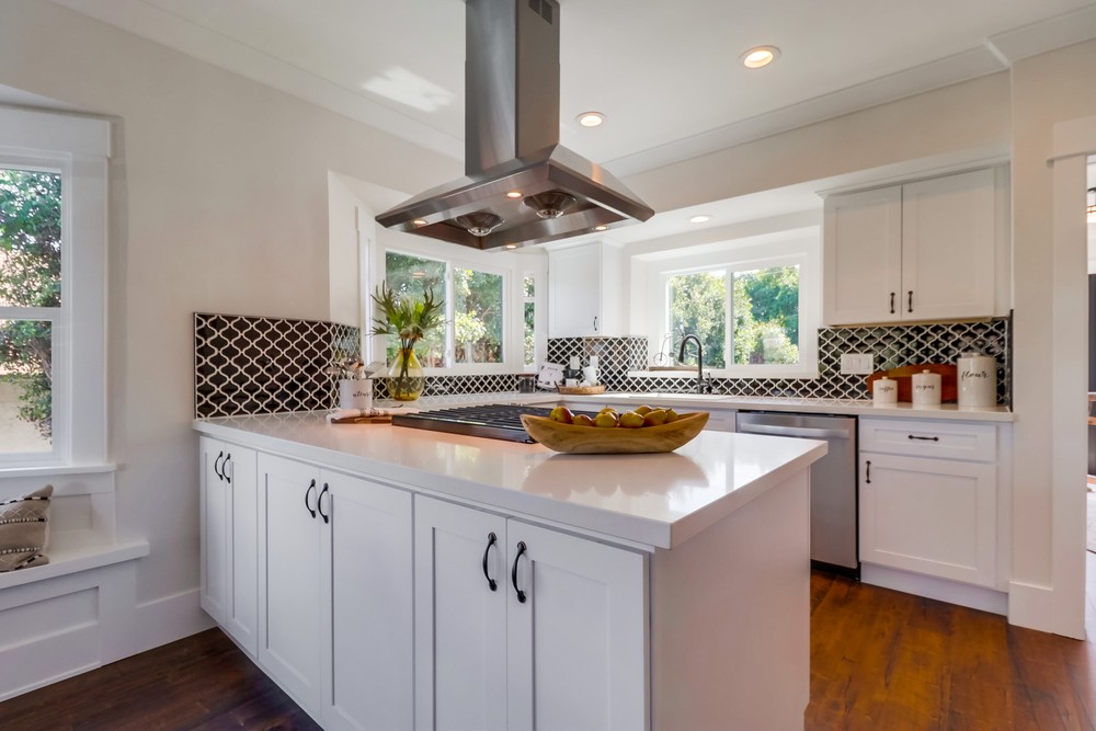 Virtual tour photo 18 of 44 for 1925 Madison Ave