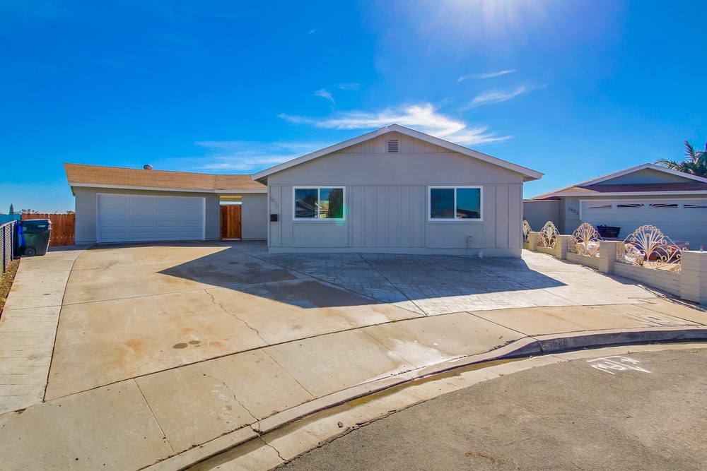 Virtual tour photo 1 of 59 for 1928 Ruthie Way