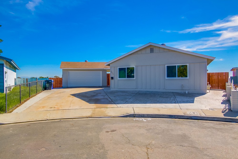 Virtual tour photo 4 of 59 for 1928 Ruthie Way