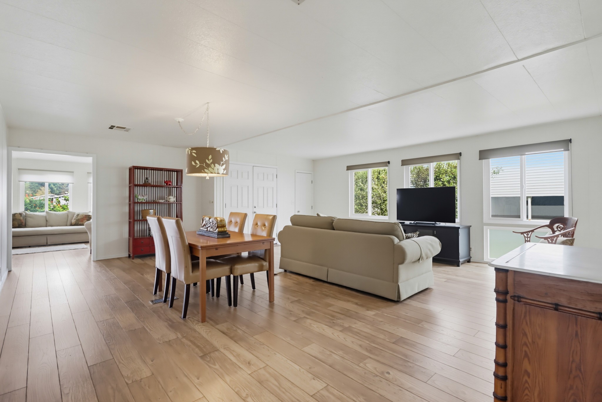 Virtual tour photo 8 of 47 for 1930 W San Marcos Blvd Spc 105