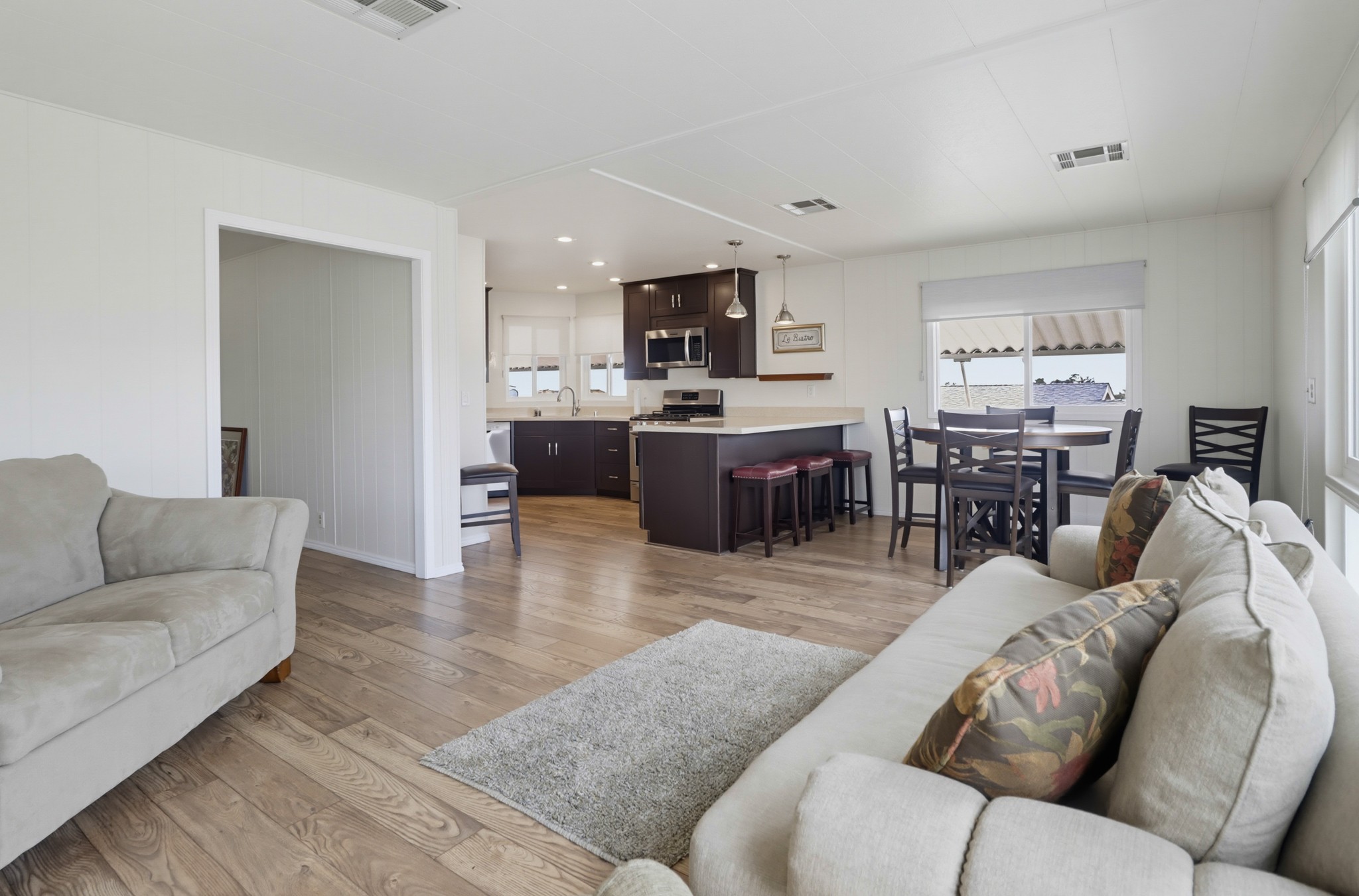 Virtual tour photo 17 of 47 for 1930 W San Marcos Blvd Spc 105