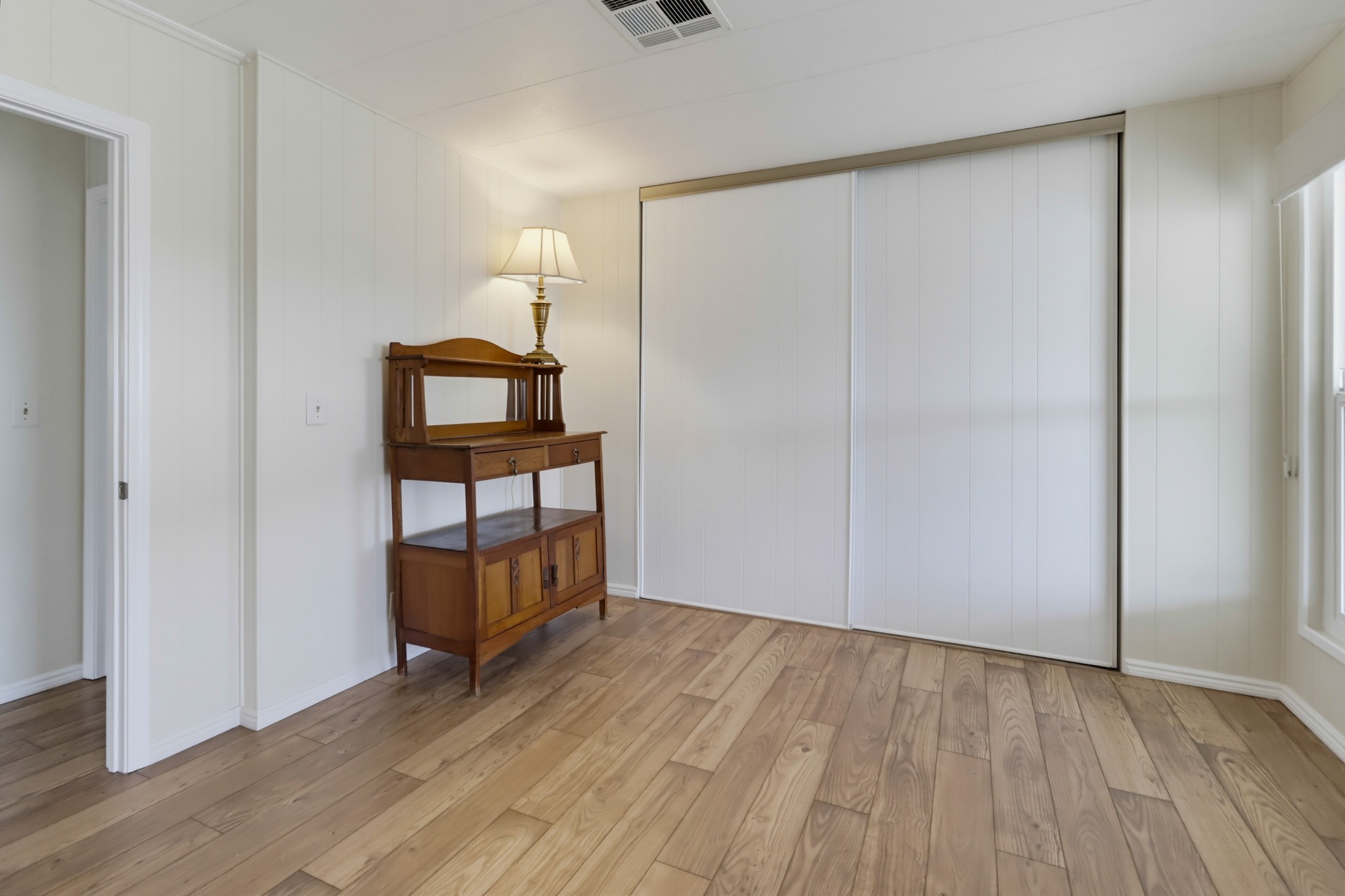 Virtual tour photo 35 of 47 for 1930 W San Marcos Blvd Spc 105