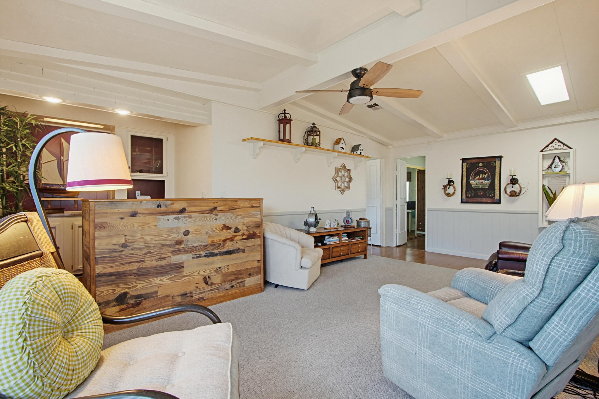 Virtual tour photo 20 of 46 for 1930 W San Marcos Blvd SPC 14