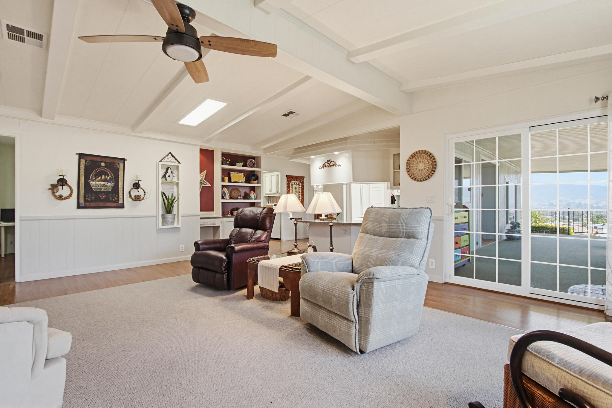 Virtual tour photo 19 of 46 for 1930 W San Marcos Blvd SPC 14