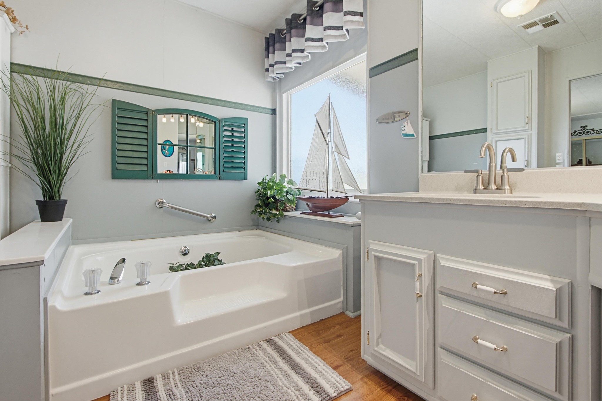 Virtual tour photo 25 of 46 for 1930 W San Marcos Blvd SPC 14