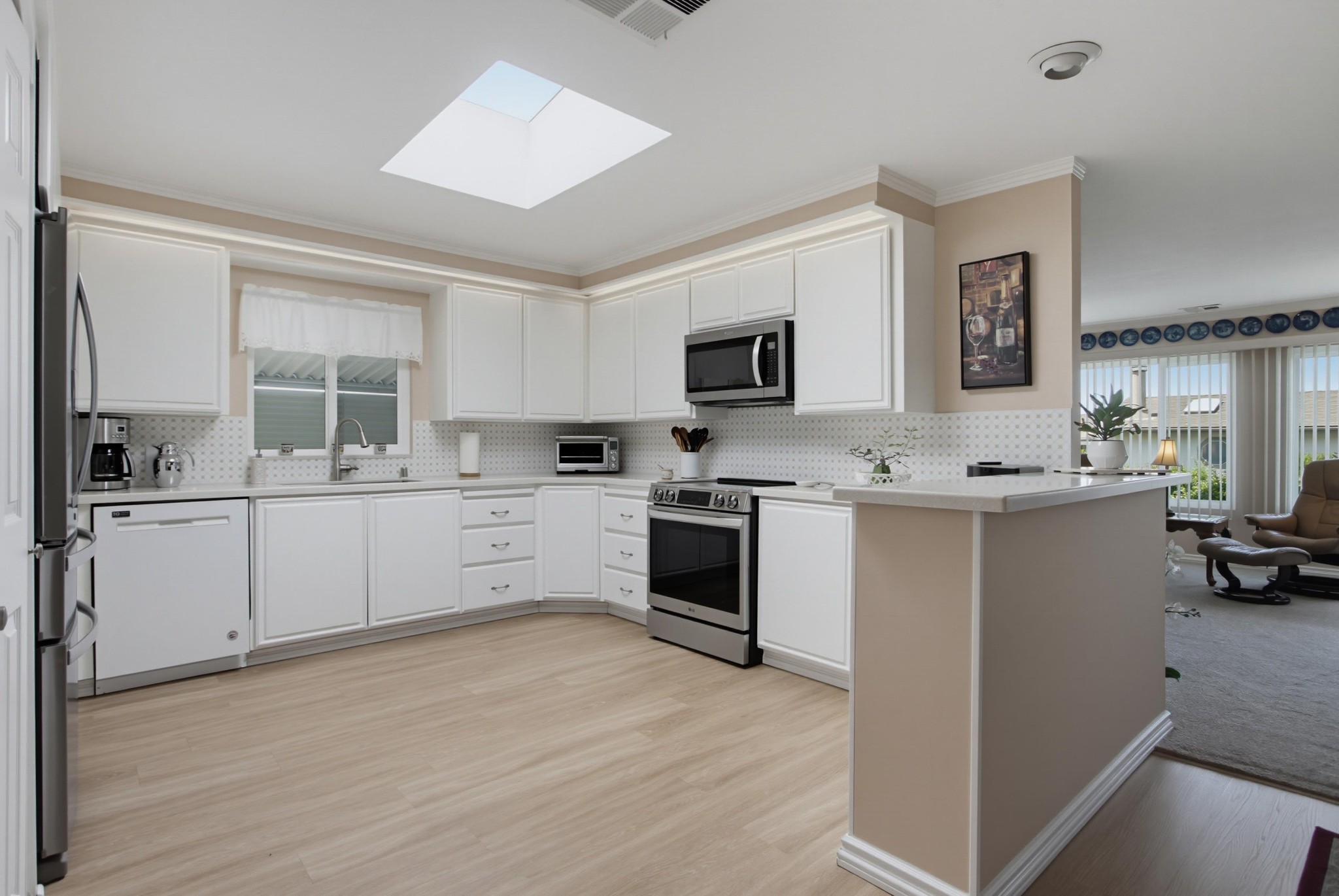 Virtual tour photo 12 of 46 for 1930 W San Marcos Blvd Spc 94