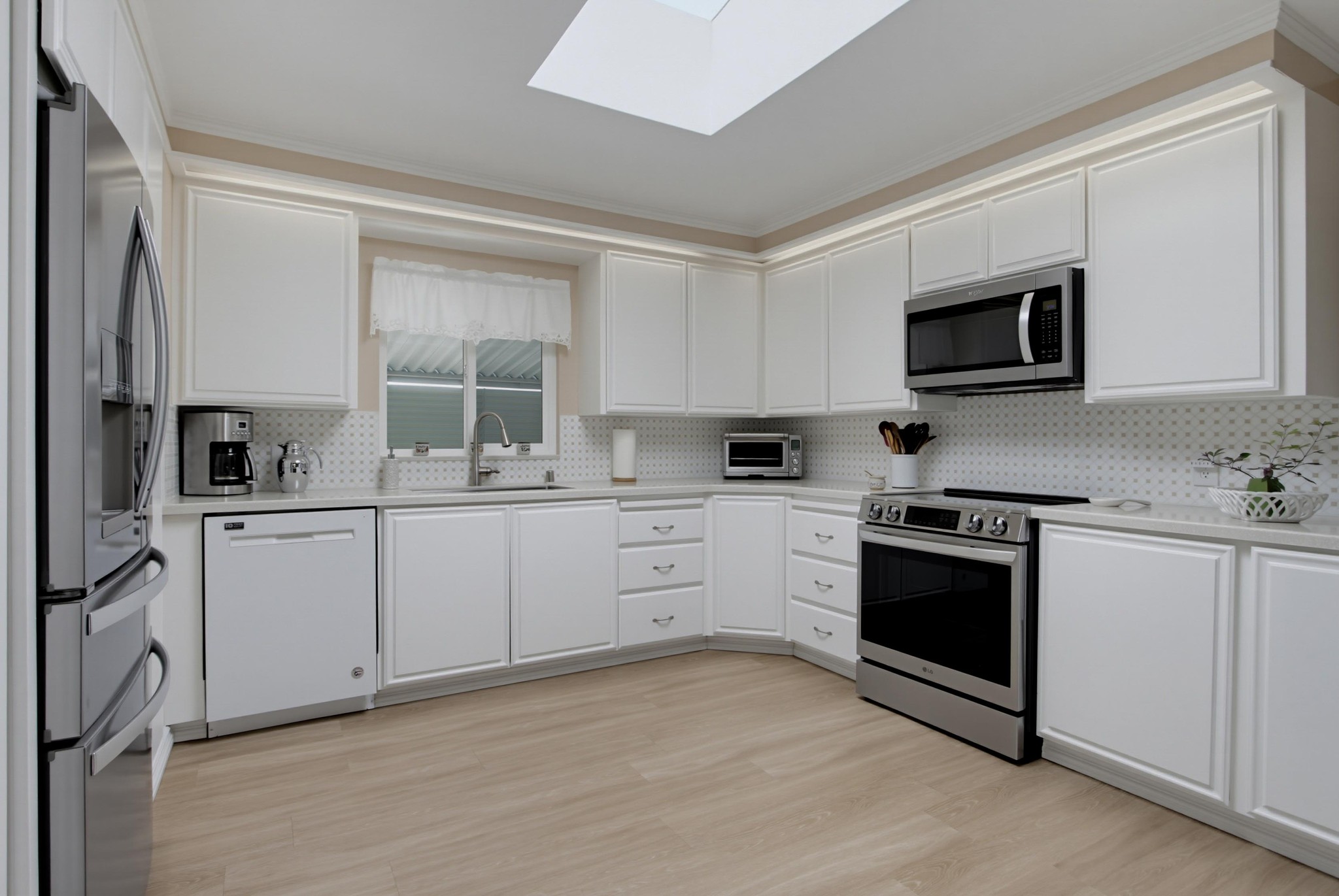 Virtual tour photo 13 of 46 for 1930 W San Marcos Blvd Spc 94