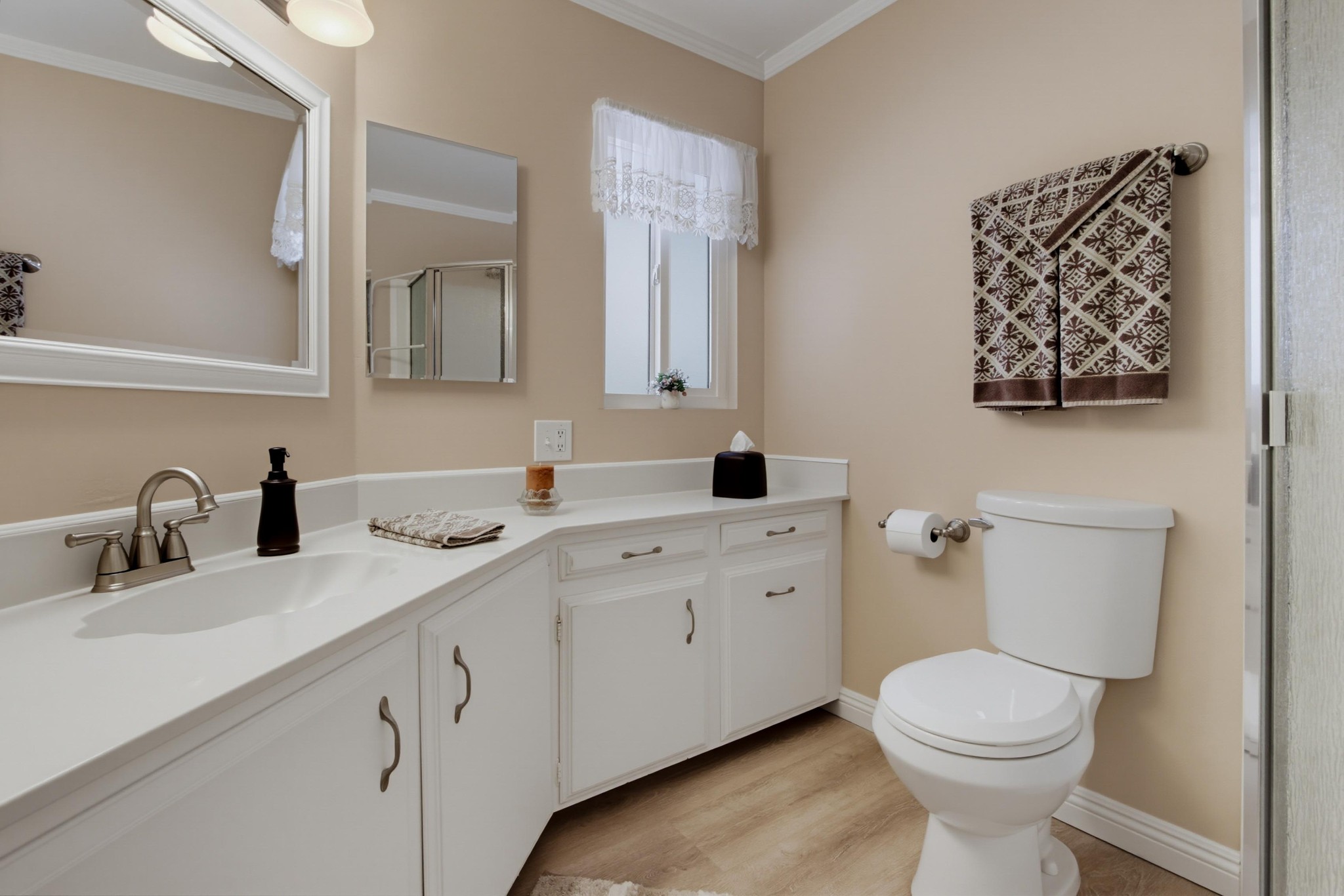 Virtual tour photo 27 of 46 for 1930 W San Marcos Blvd Spc 94