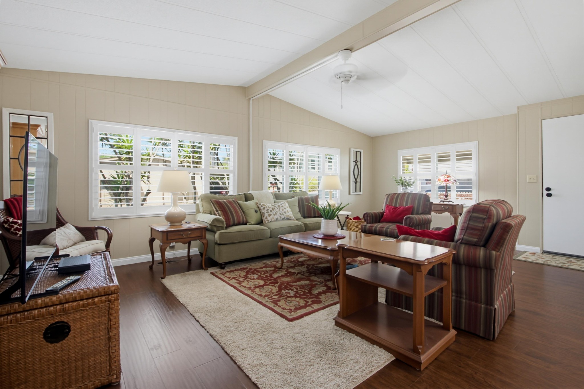 Virtual tour photo 16 of 53 for 1930 W San Marcos Blvd Spc 231