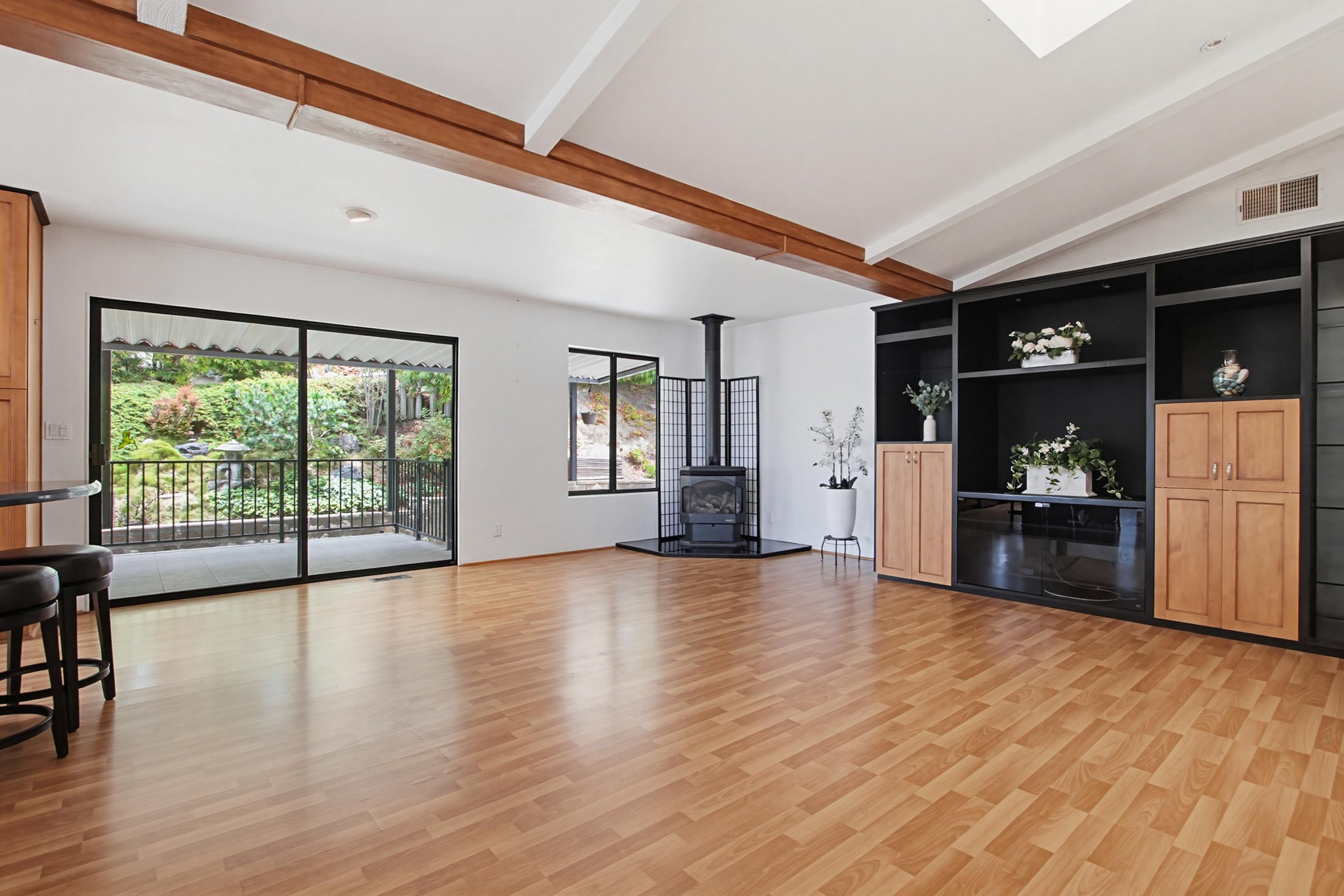 Virtual tour photo 20 of 53 for 1930 W San Marcos Blvd Spc 244