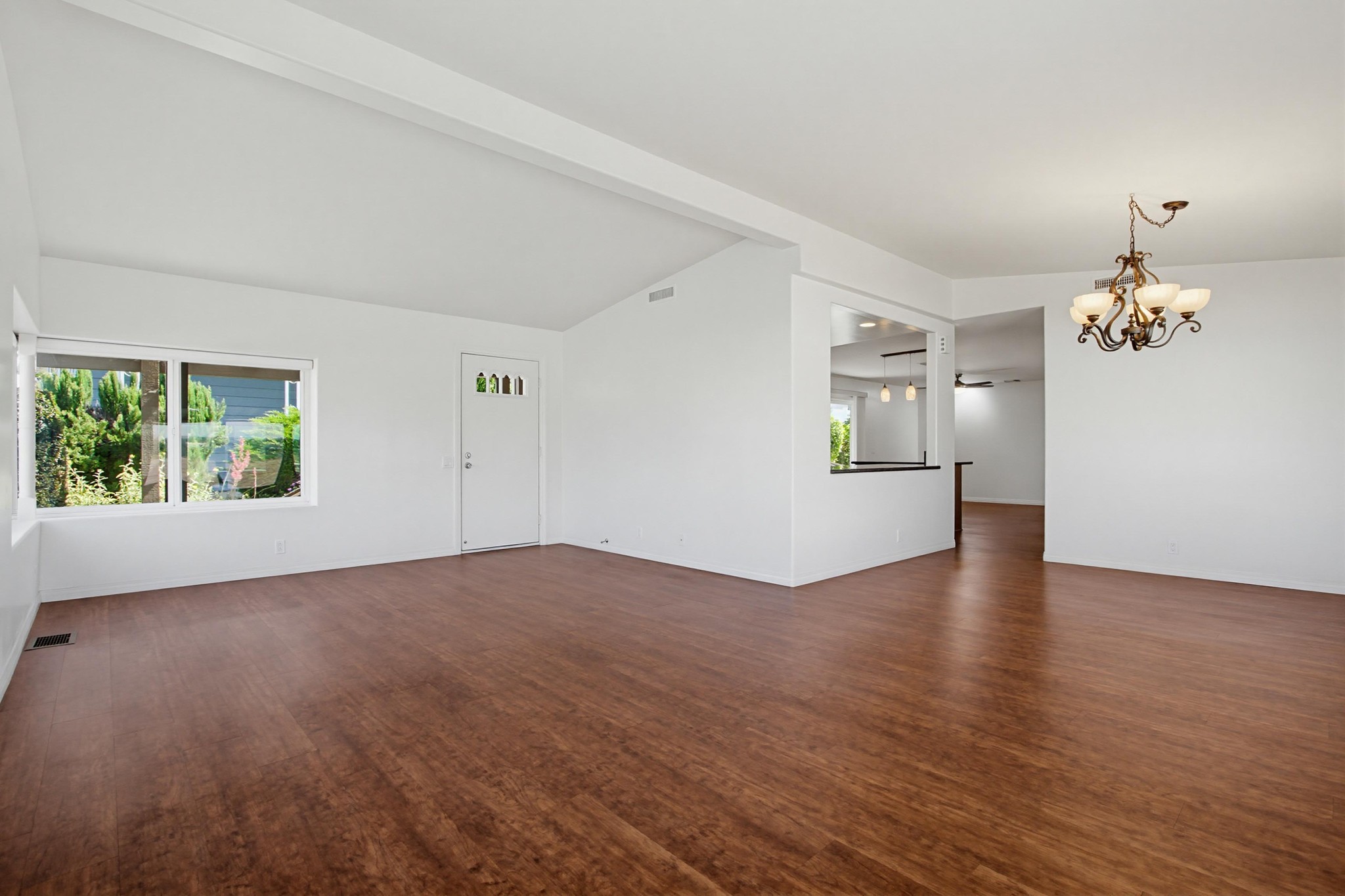 Virtual tour photo 17 of 58 for 1930 W San Marcos Blvd Spc 353