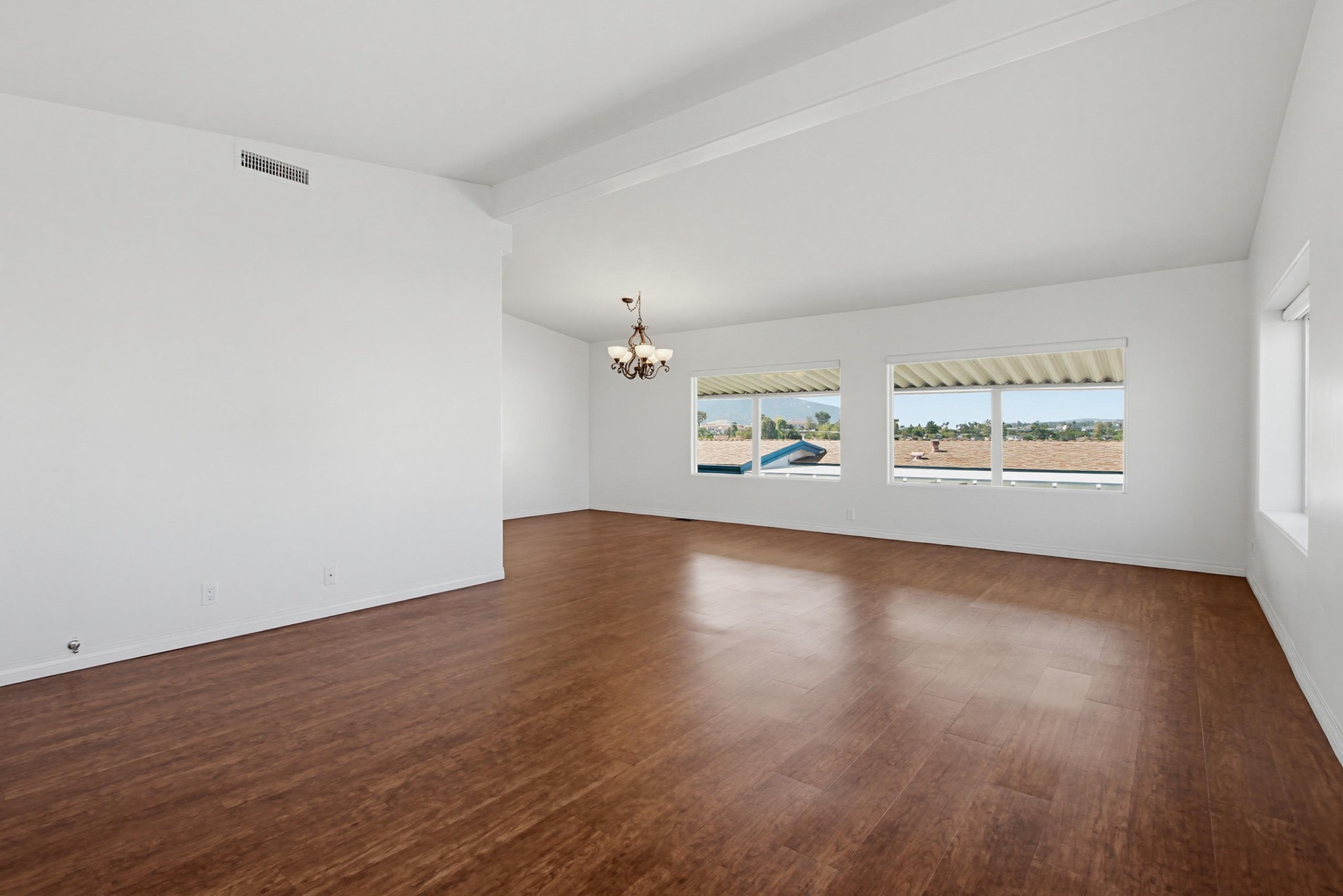 Virtual tour photo 18 of 58 for 1930 W San Marcos Blvd Spc 353