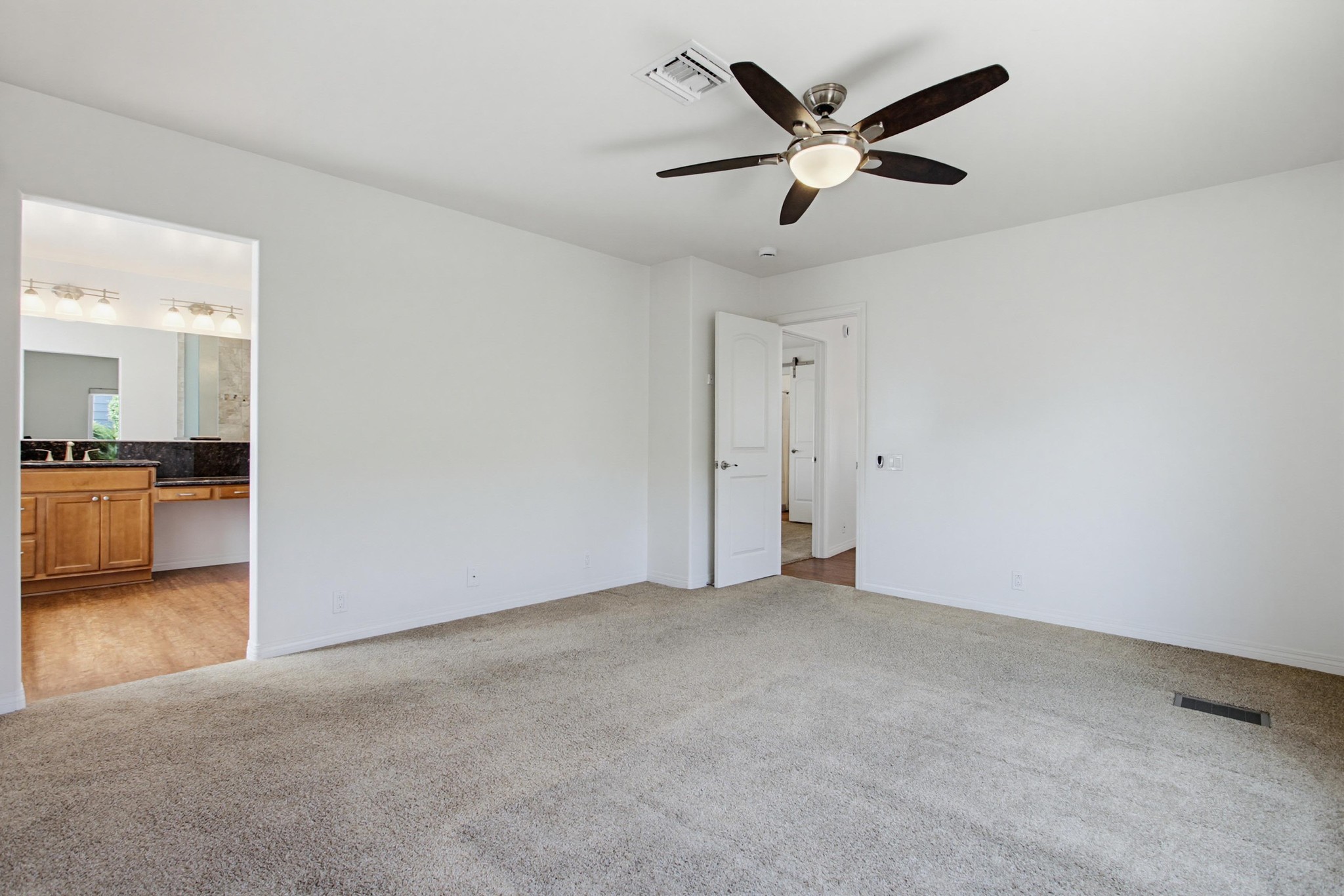 Virtual tour photo 38 of 58 for 1930 W San Marcos Blvd Spc 353