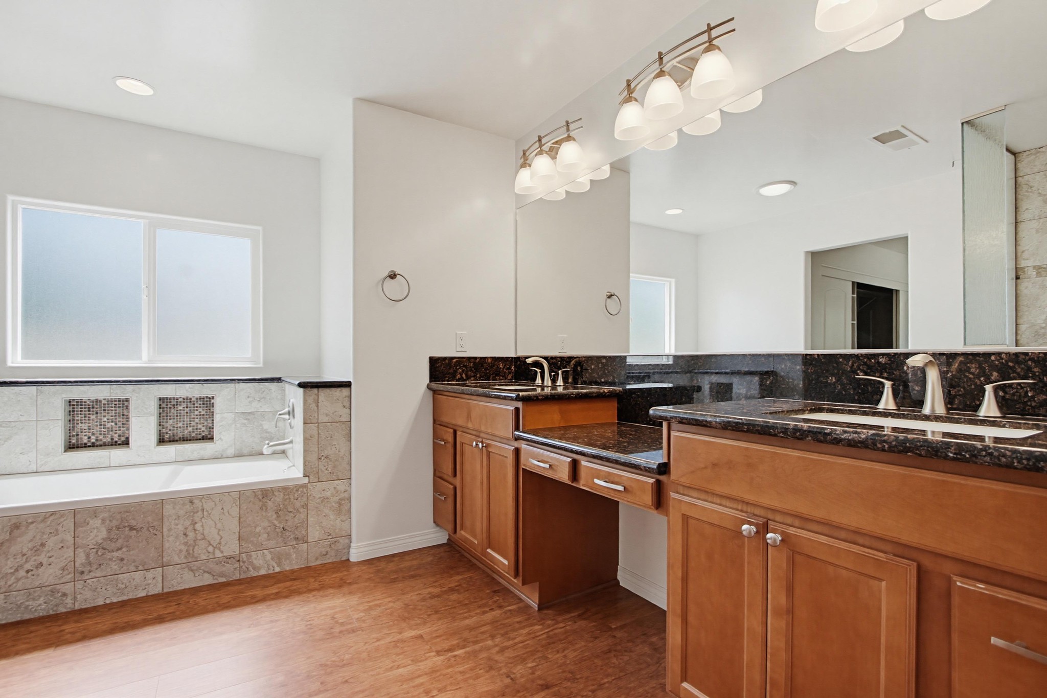 Virtual tour photo 45 of 58 for 1930 W San Marcos Blvd Spc 353