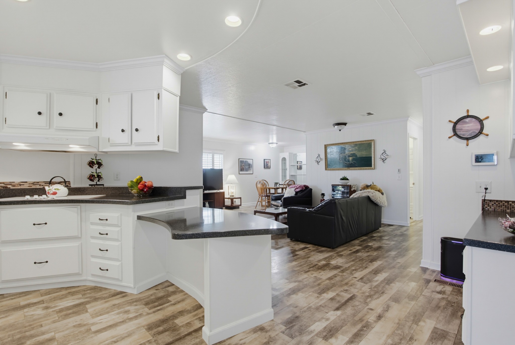 Virtual tour photo 16 of 42 for 1930 W San Marcos Blvd Spc 88
