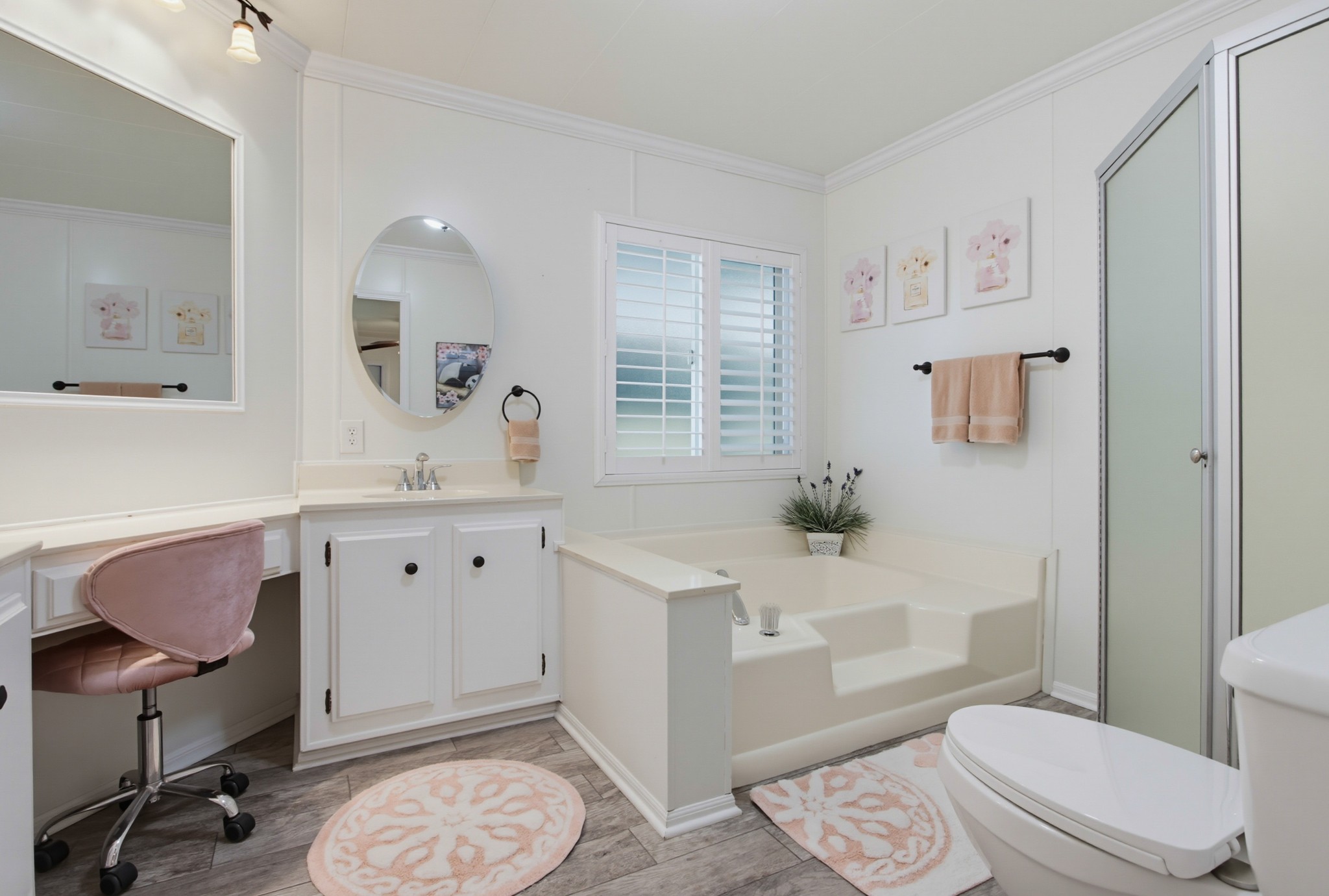 Virtual tour photo 26 of 42 for 1930 W San Marcos Blvd Spc 88