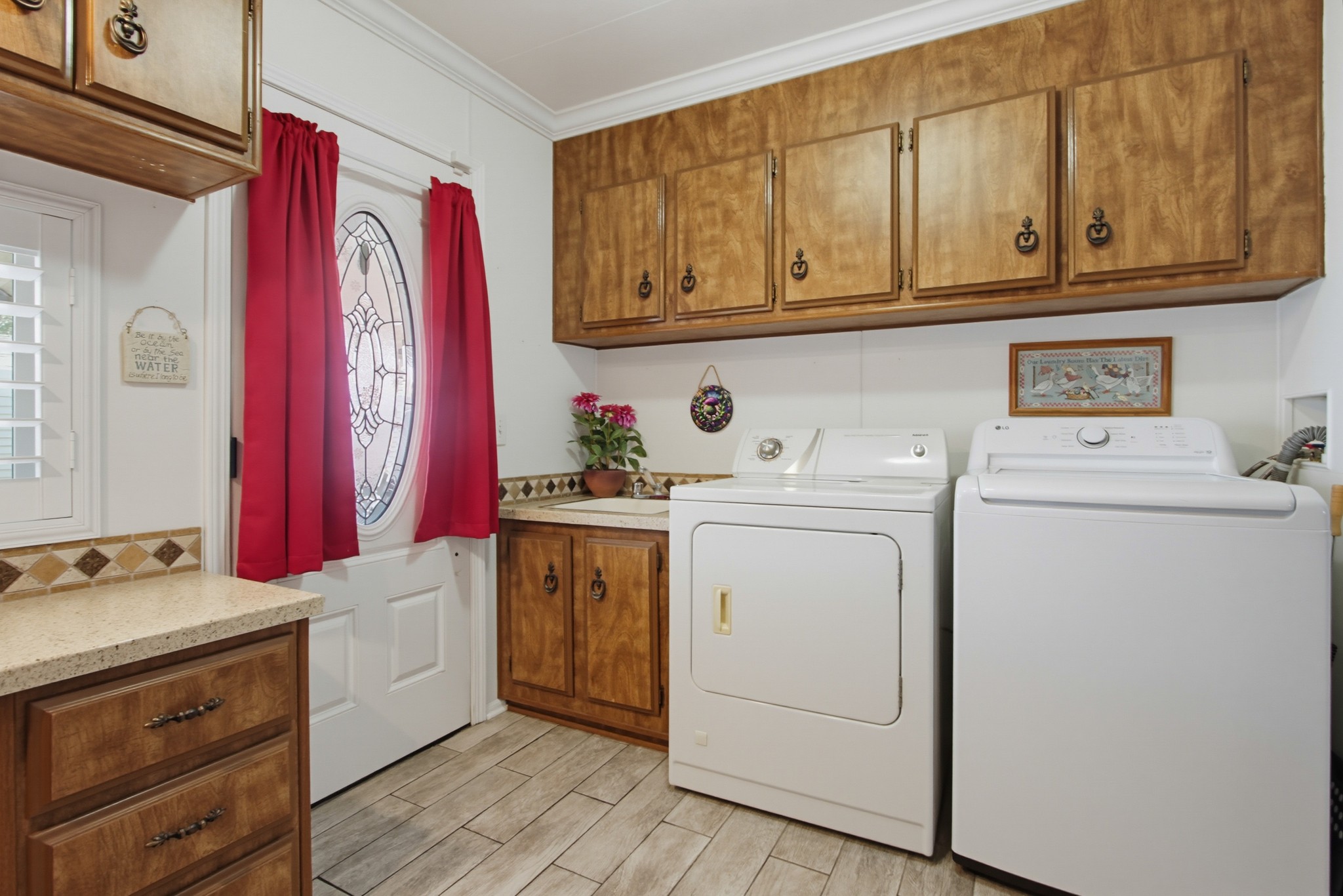 Virtual tour photo 34 of 42 for 1930 W San Marcos Blvd Spc 88