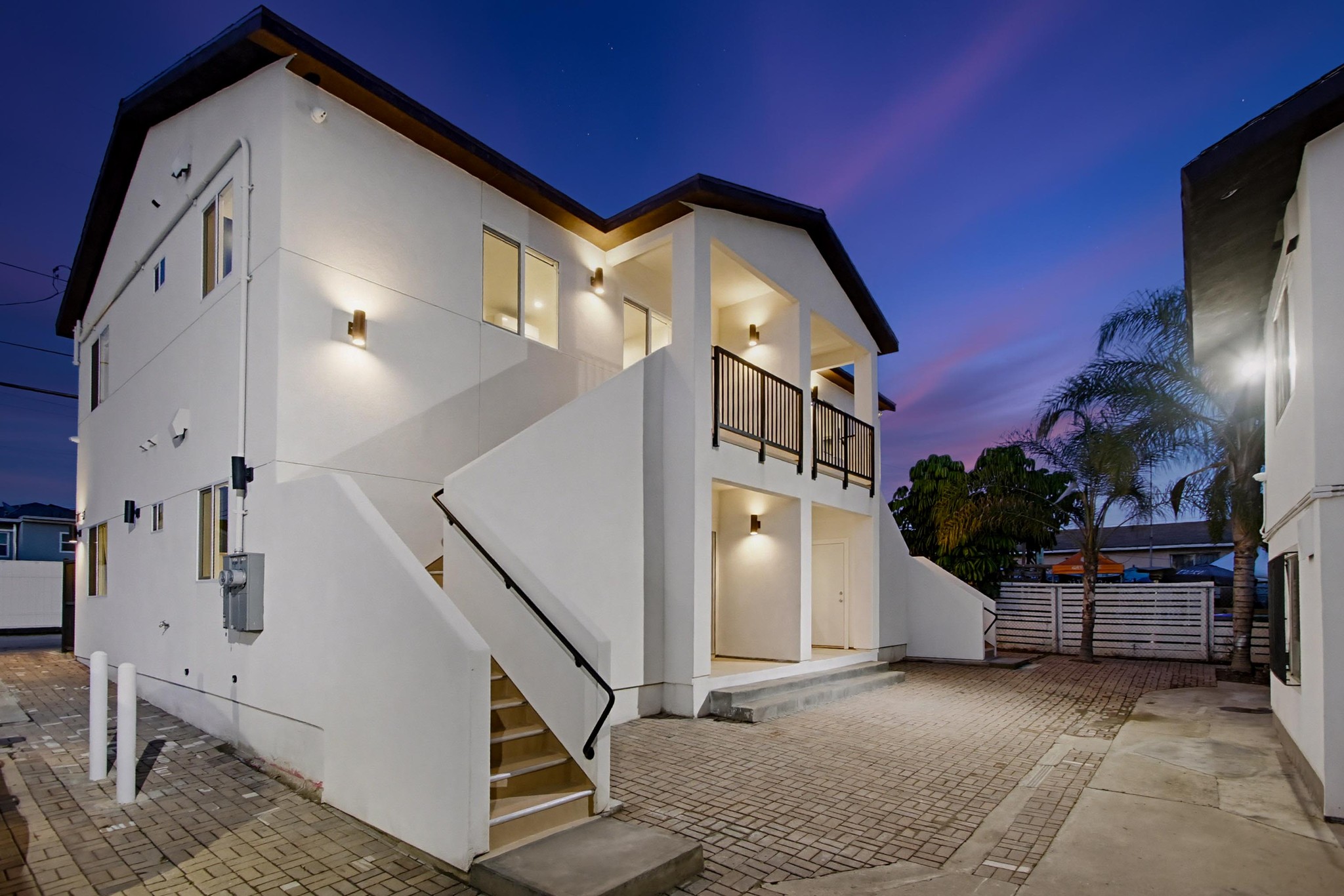 Virtual tour photo 3 of 61 for 1931 Woden St