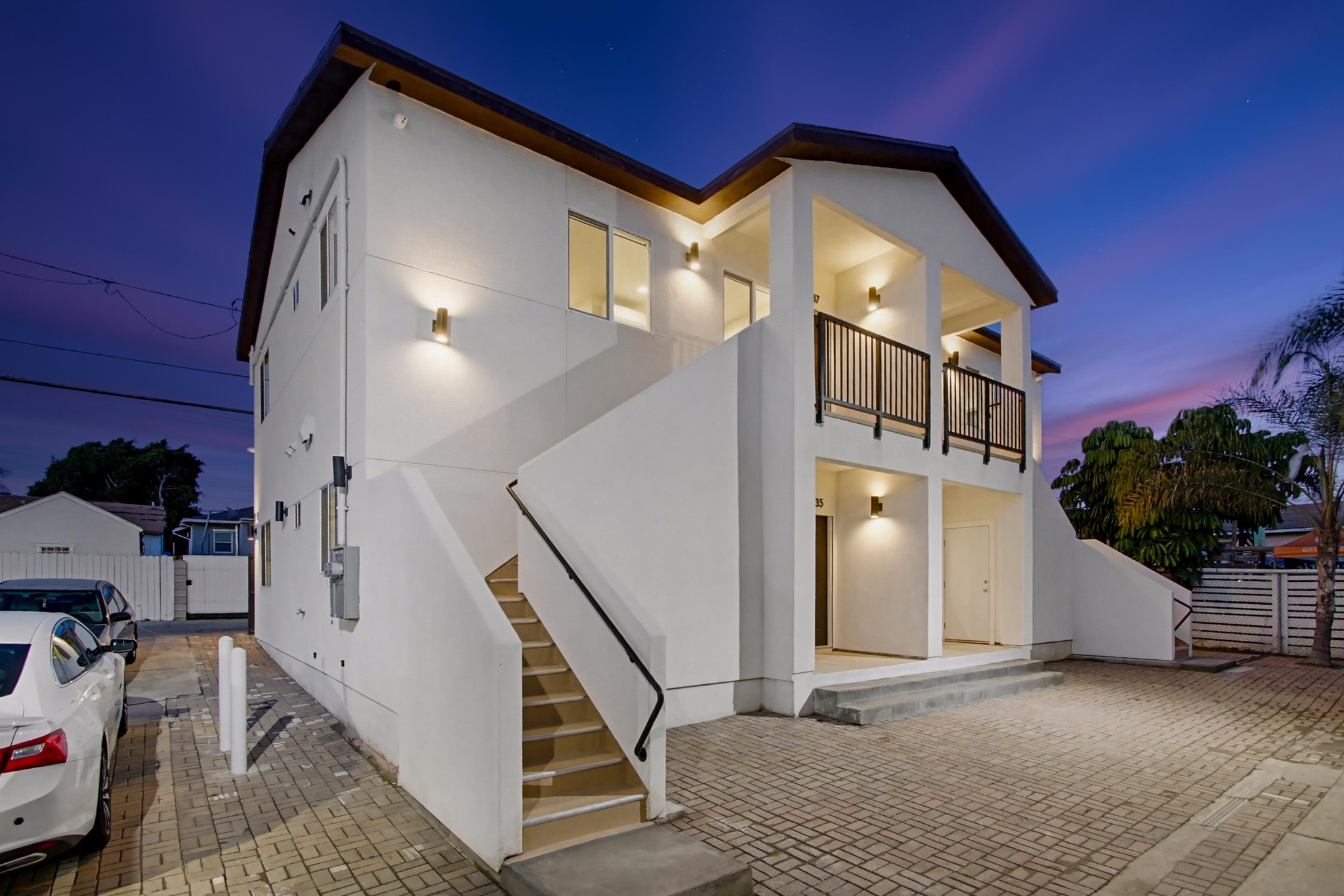 Virtual tour photo 4 of 61 for 1931 Woden St
