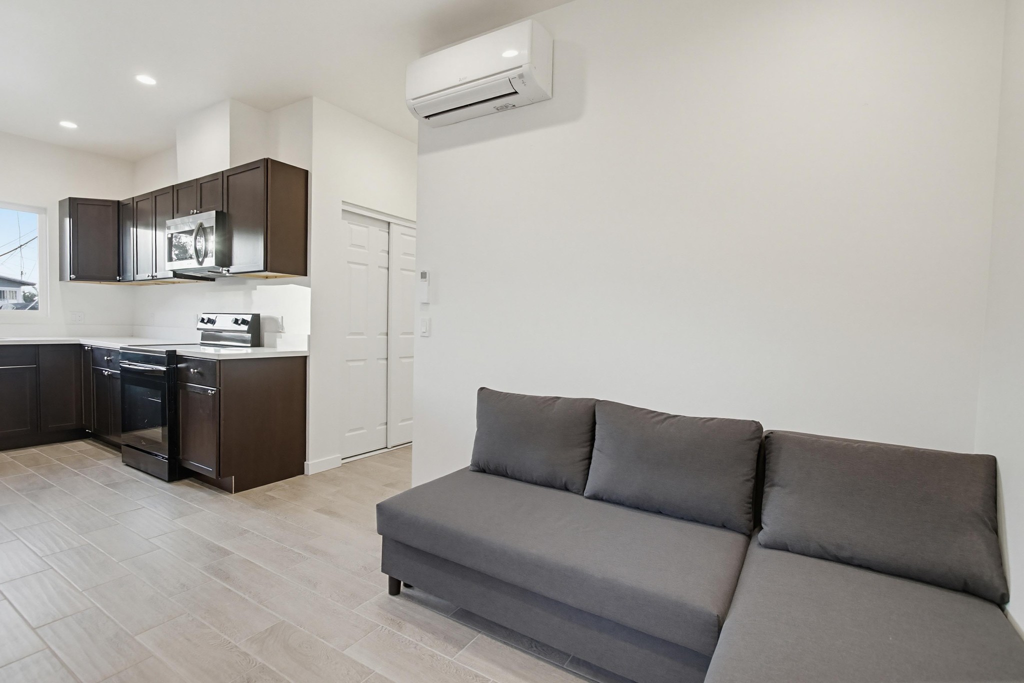 Virtual tour photo 10 of 61 for 1931 Woden St