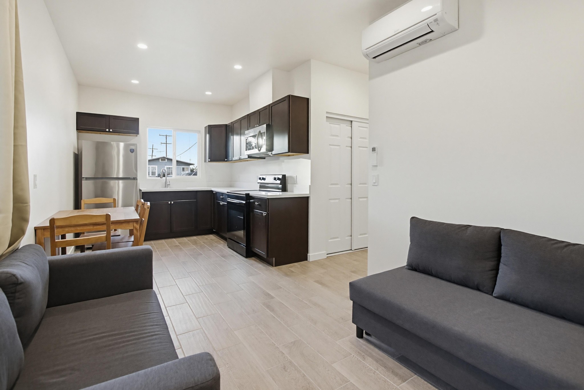 Virtual tour photo 11 of 61 for 1931 Woden St