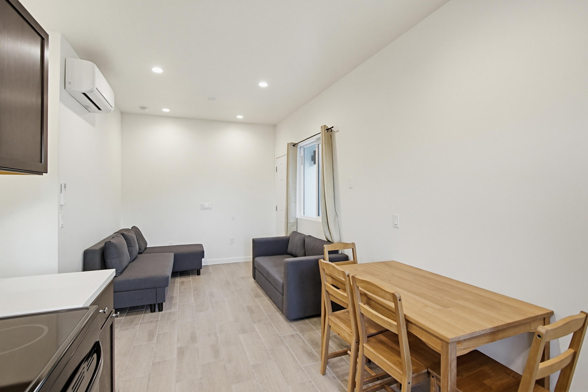 Virtual tour photo 17 of 61 for 1931 Woden St