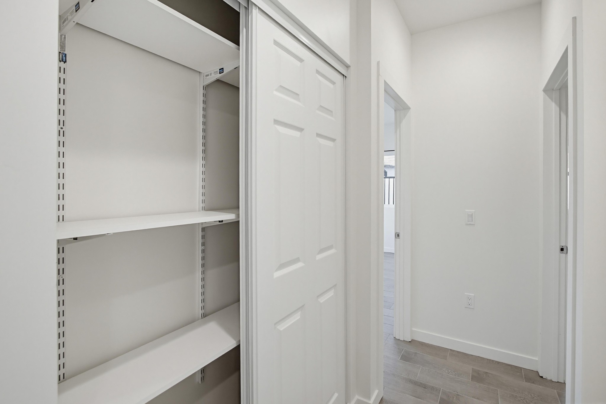 Virtual tour photo 20 of 61 for 1931 Woden St