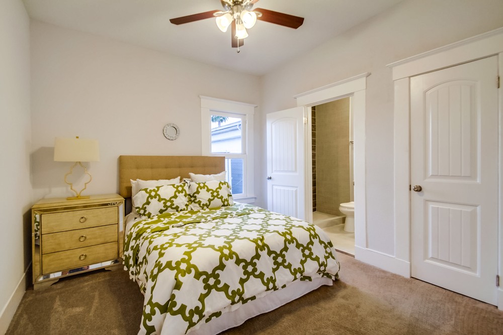 Virtual tour photo 32 of 54 for 1932 Imperial Ave