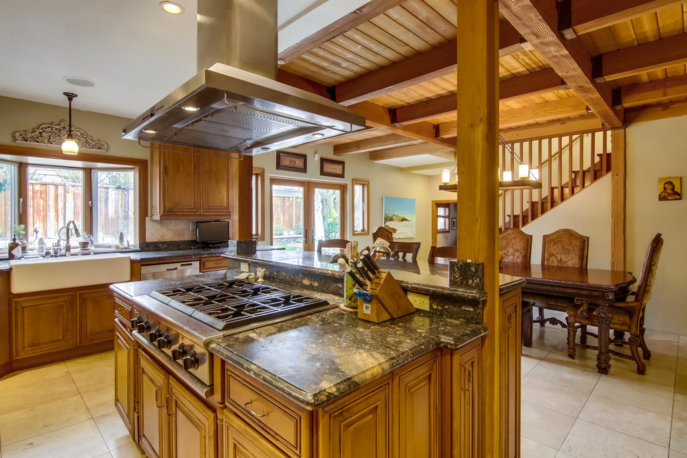 Virtual tour photo 31 of 72 for 1933 Erie St
