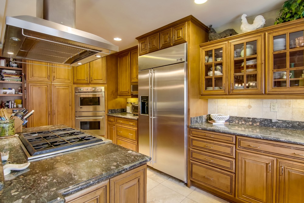 Virtual tour photo 34 of 72 for 1933 Erie St