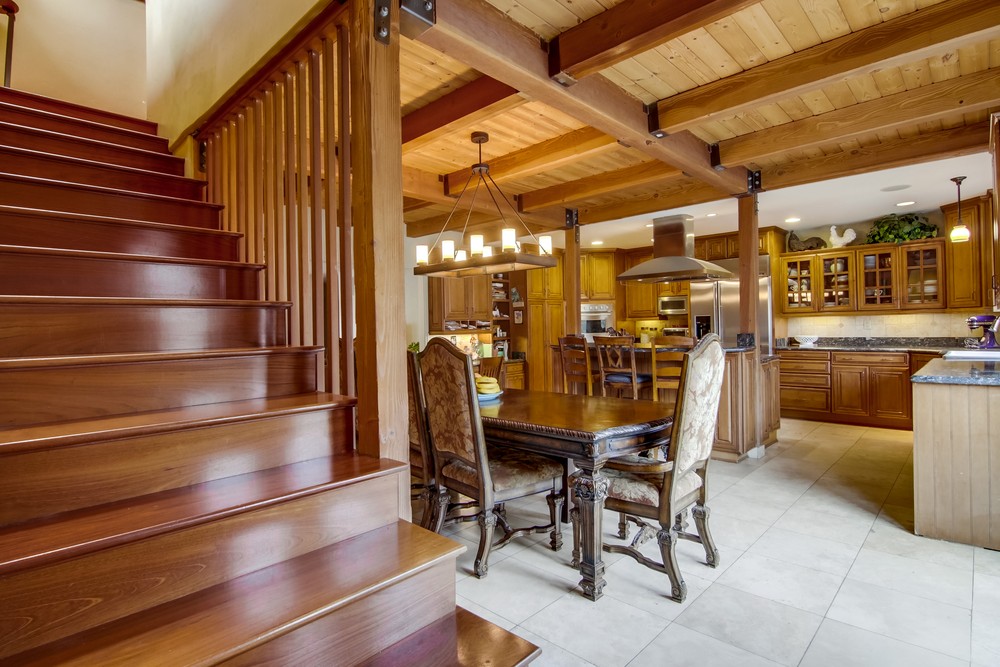 Virtual tour photo 37 of 72 for 1933 Erie St