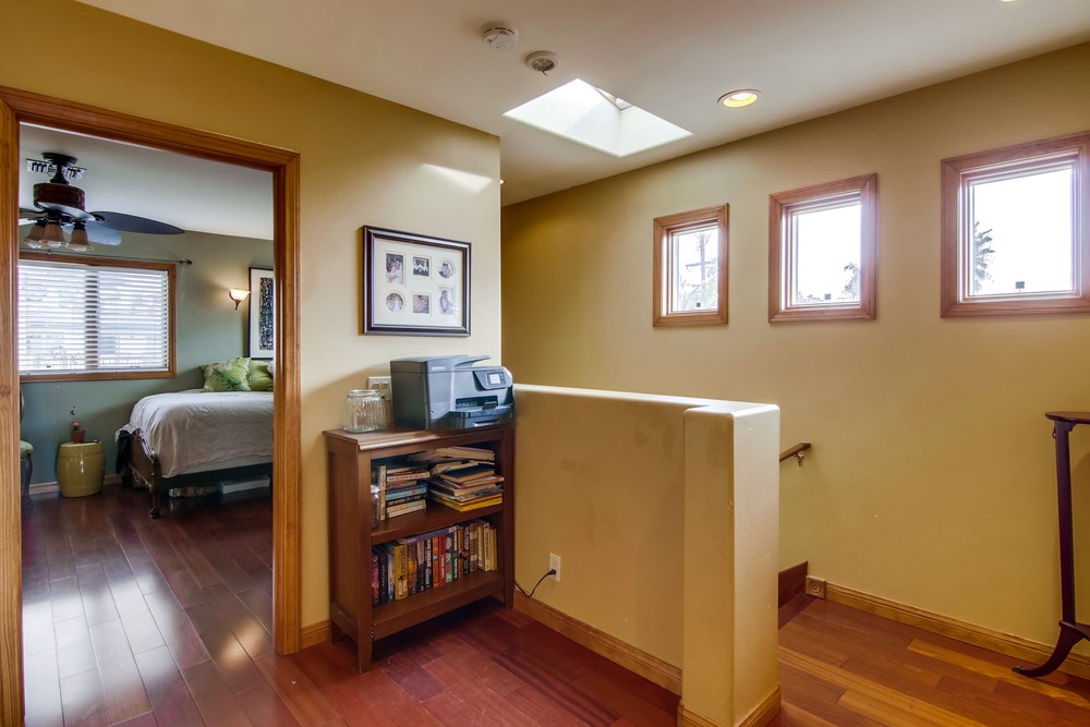Virtual tour photo 38 of 72 for 1933 Erie St