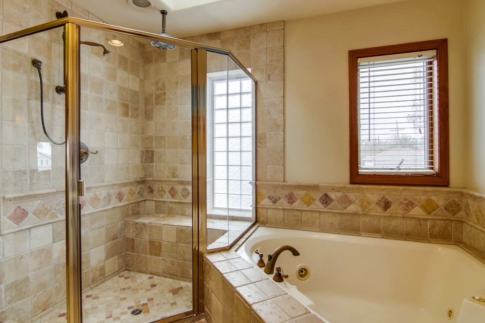 Virtual tour photo 48 of 72 for 1933 Erie St