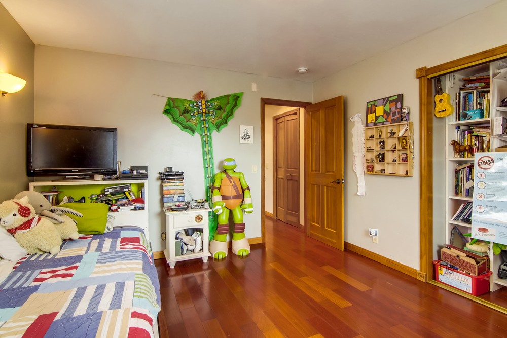 Virtual tour photo 56 of 72 for 1933 Erie St