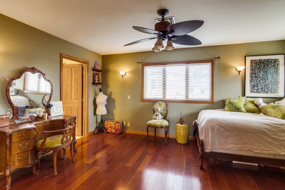 Virtual tour photo 59 of 72 for 1933 Erie St