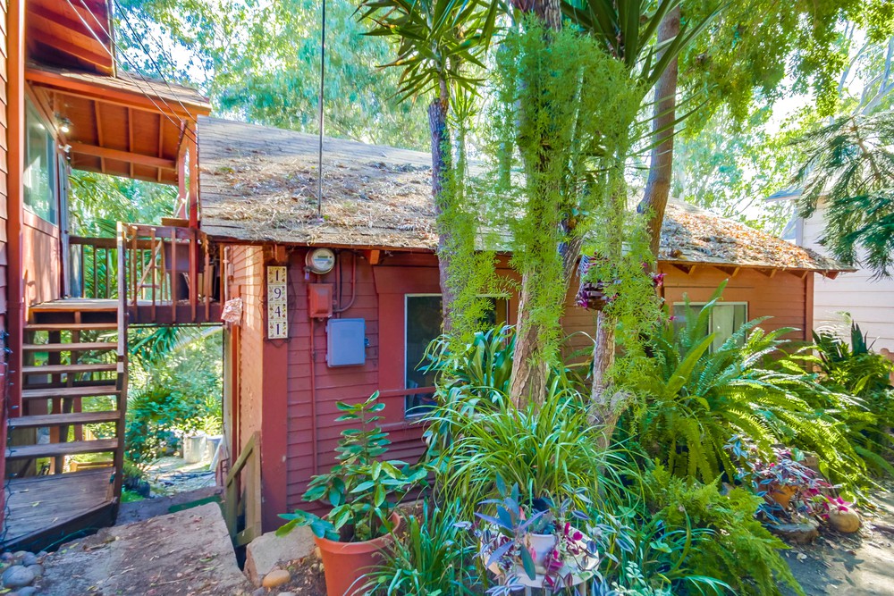 Virtual tour photo 18 of 39 for 1933 Fern St