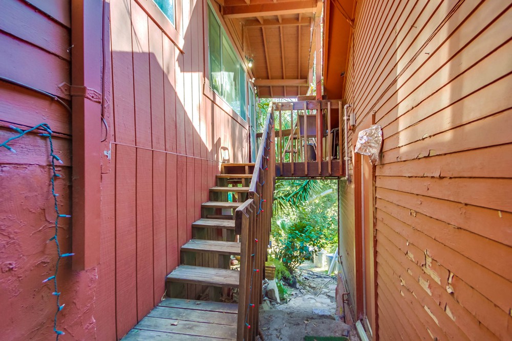 Virtual tour photo 30 of 39 for 1933 Fern St