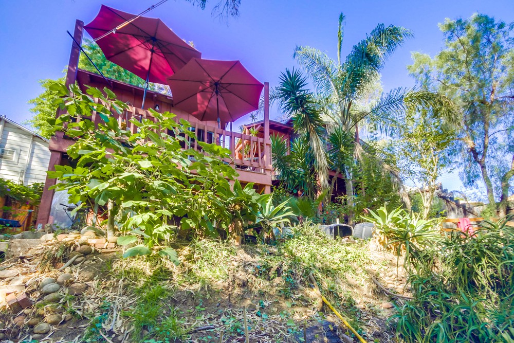 Virtual tour photo 31 of 39 for 1933 Fern St