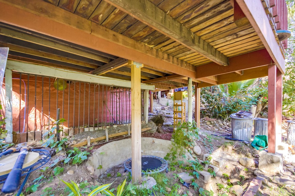 Virtual tour photo 32 of 39 for 1933 Fern St