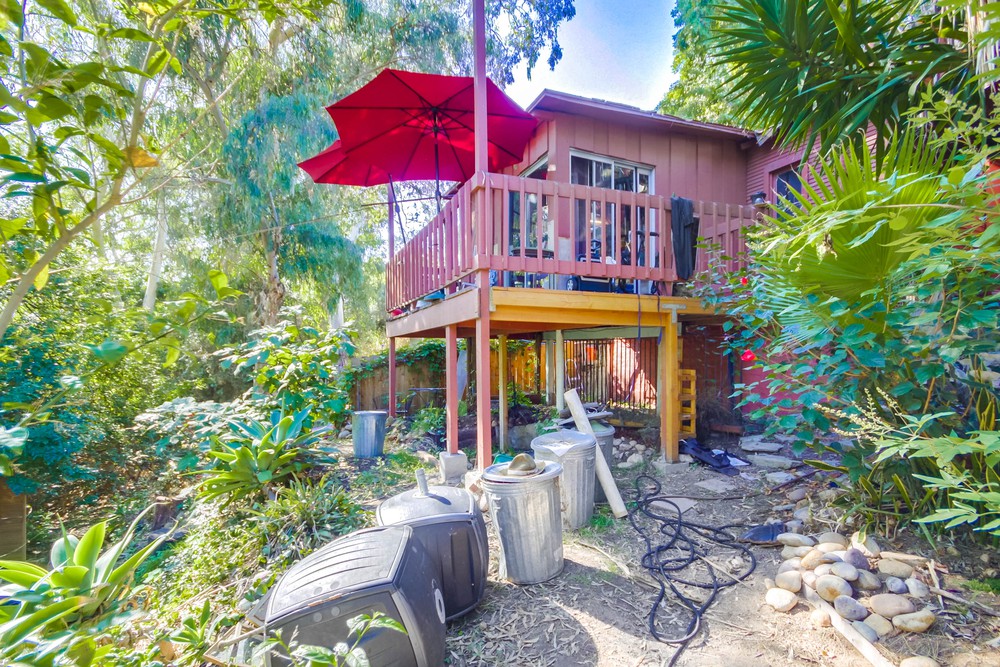 Virtual tour photo 33 of 39 for 1933 Fern St