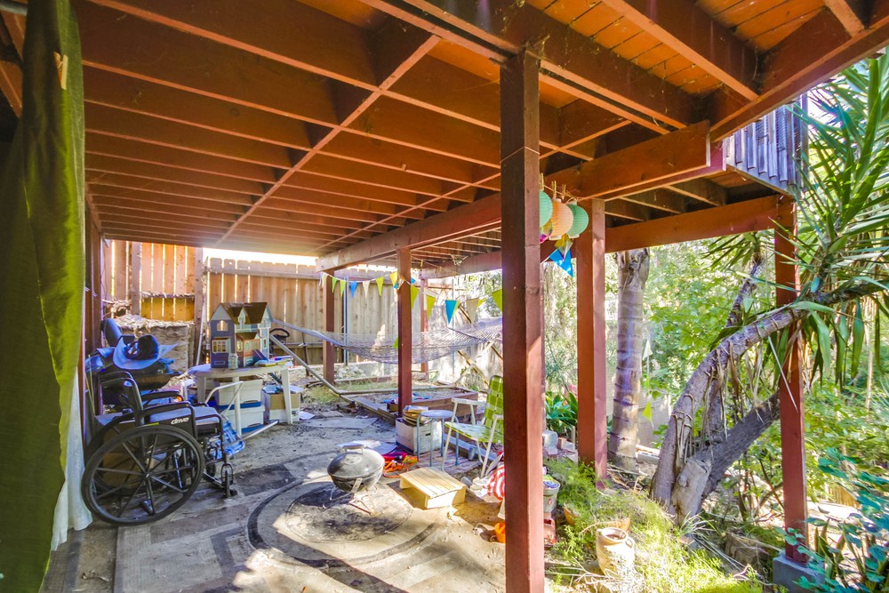 Virtual tour photo 37 of 39 for 1933 Fern St