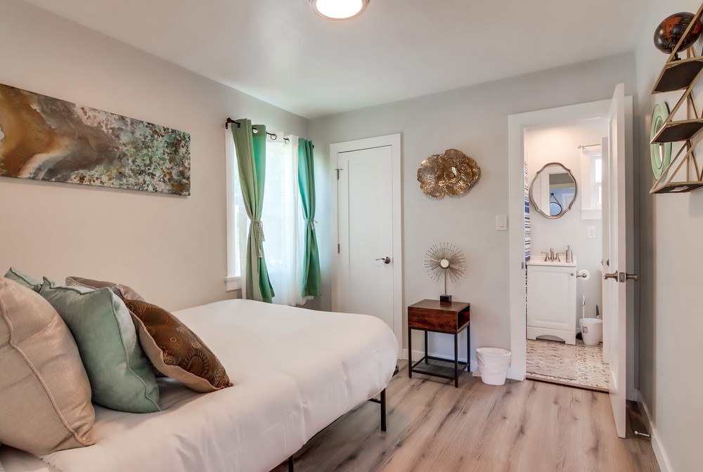 Virtual tour photo 20 of 48 for Market Street AirBnB