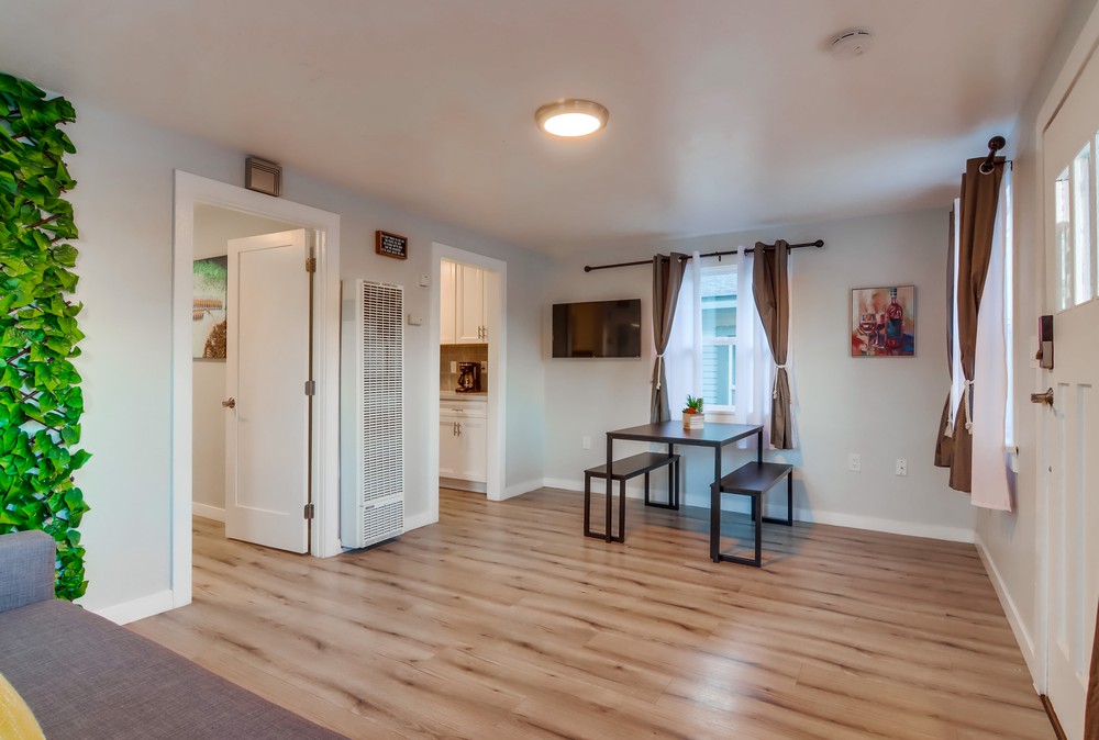 Virtual tour photo 15 of 46 for 1943 Market St