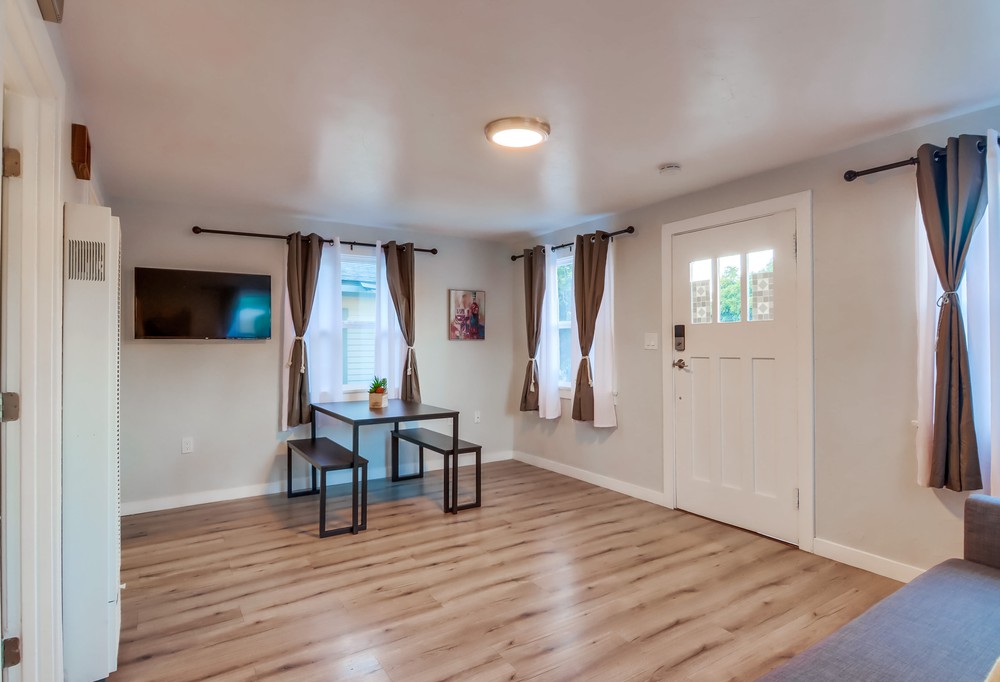 Virtual tour photo 17 of 46 for 1943 Market St