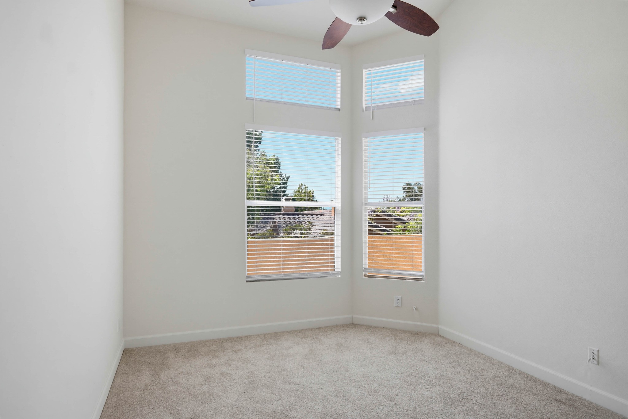 Virtual tour photo 22 of 68 for 19431 Rue De Valore Apt 22L