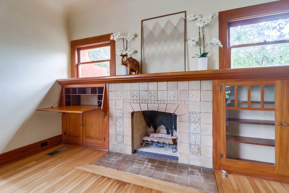 Virtual tour photo 8 of 28 for 1944 Granada Ave