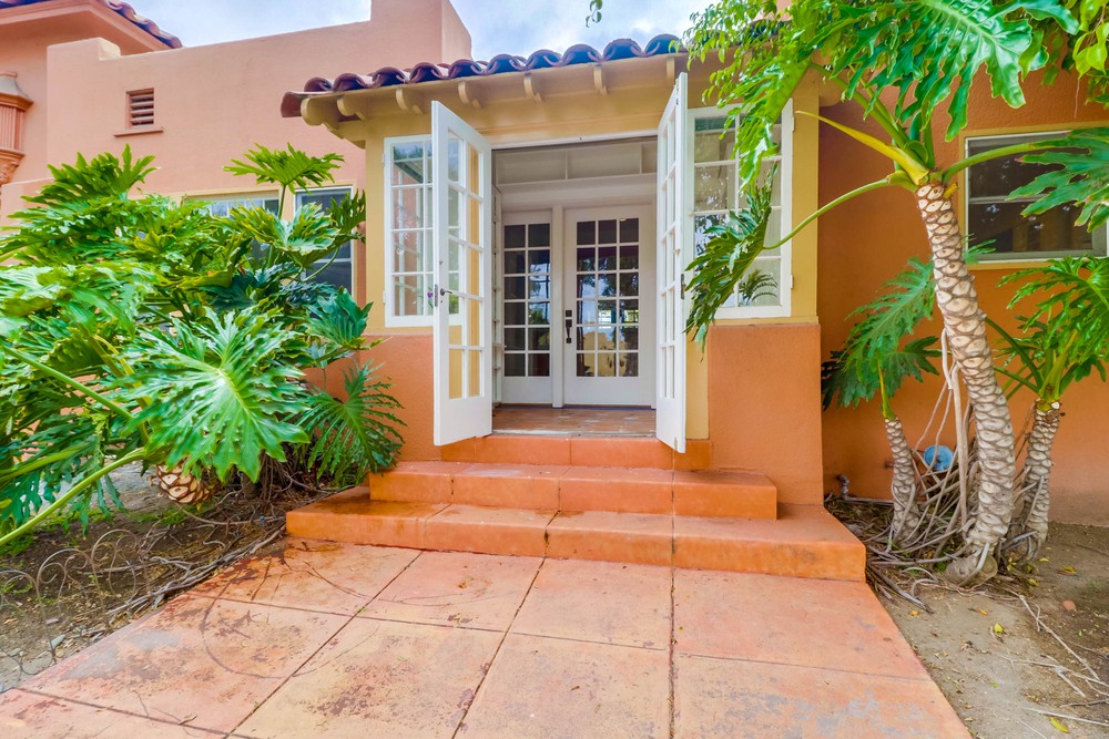 Virtual tour photo 12 of 28 for 1944 Granada Ave