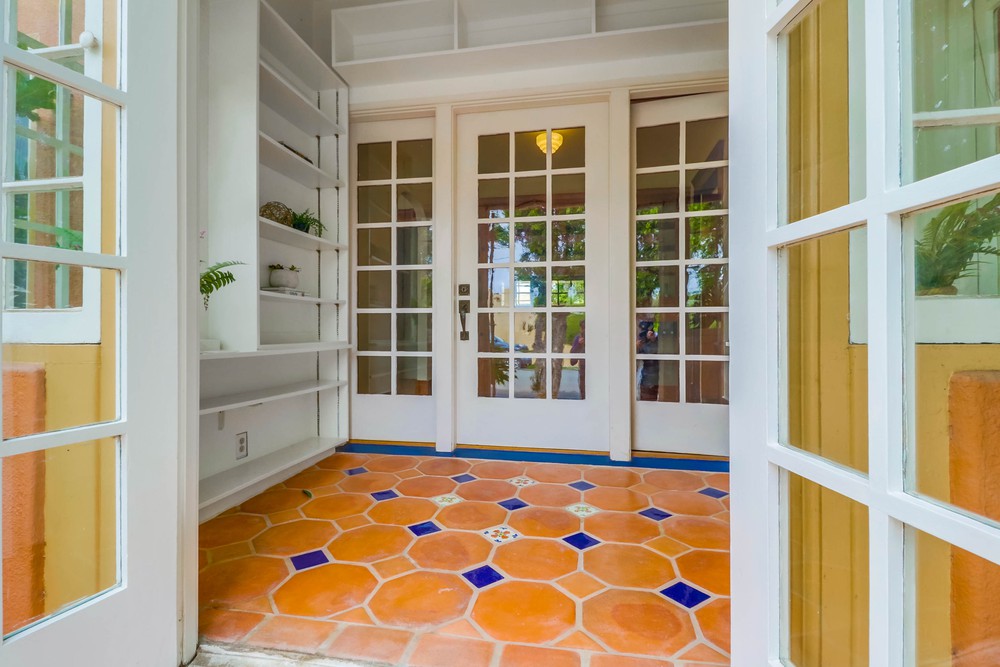 Virtual tour photo 13 of 28 for 1944 Granada Ave
